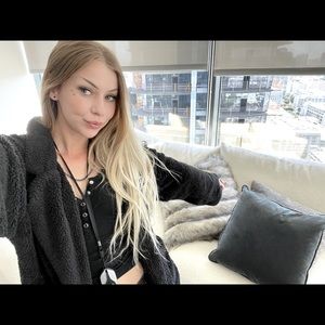 Meet your Posher, Neysa